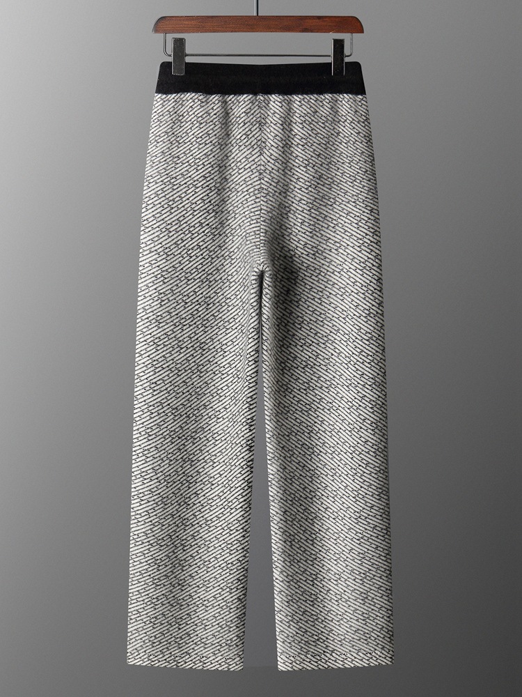 Ac1f09cf 53e5 4103 8179 Fa75b1596297